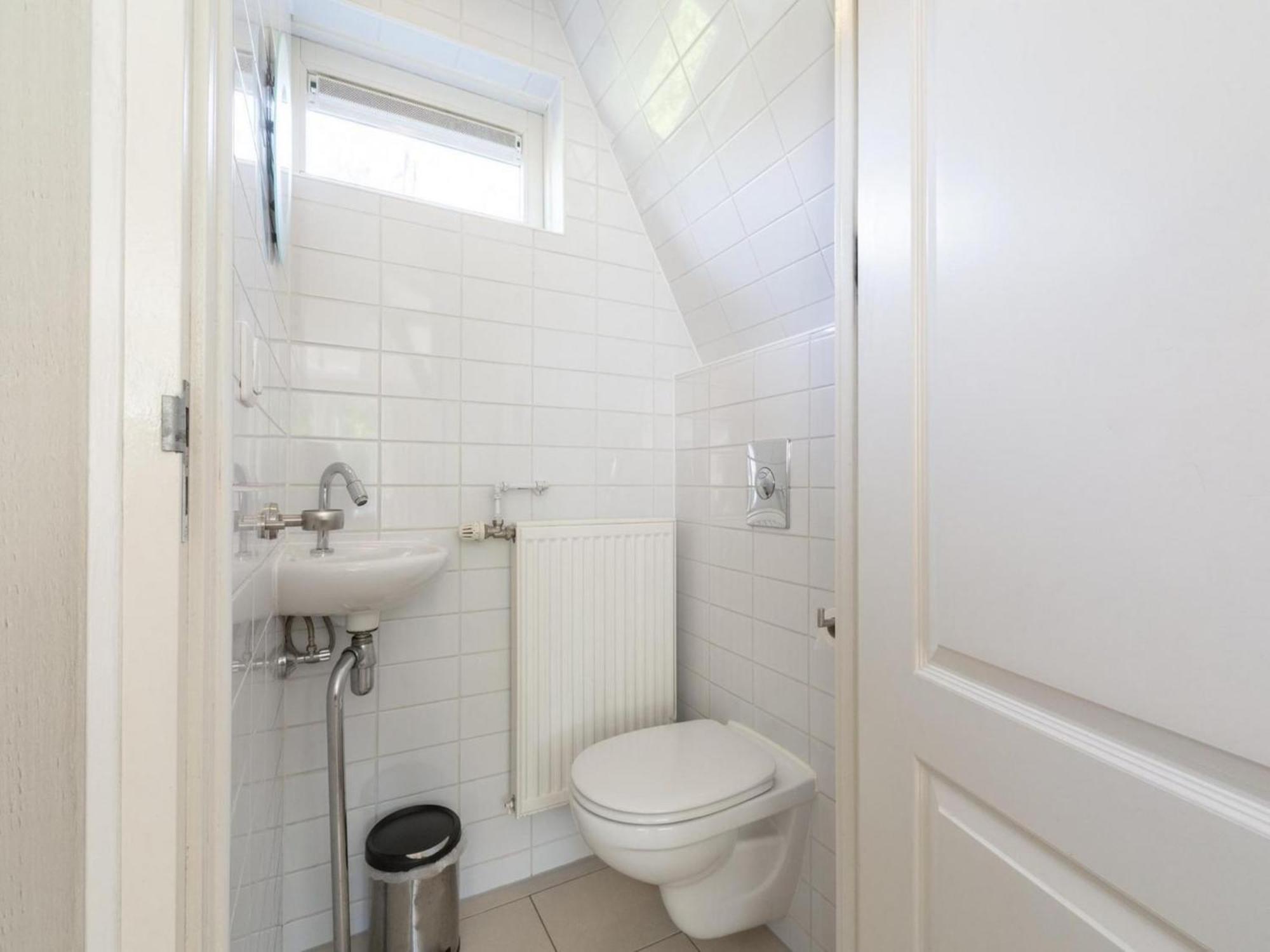 Cozy Holiday Home With Garden Sint Maartensvlotbrug Екстериор снимка