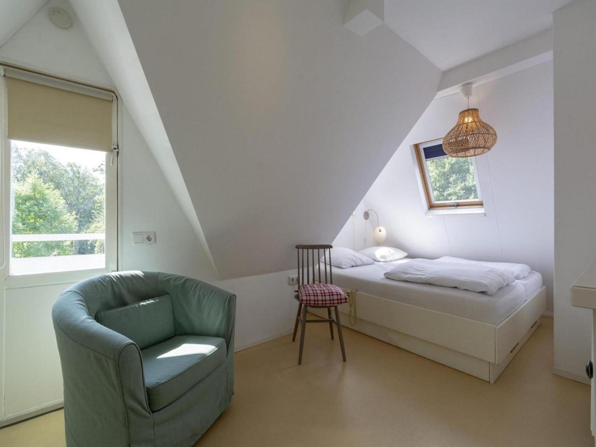 Cozy Holiday Home With Garden Sint Maartensvlotbrug Екстериор снимка